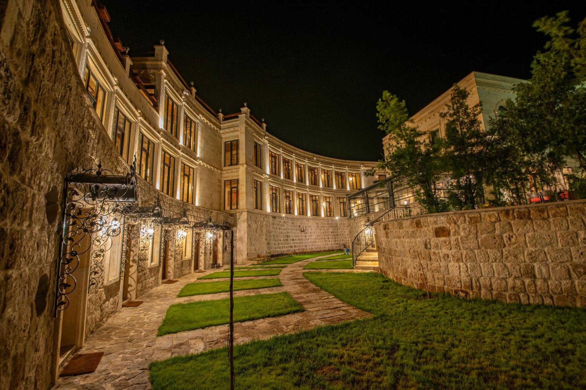 Bed and Breakfast Sobek Stone House Cappadocia Nevşehir Esterno foto